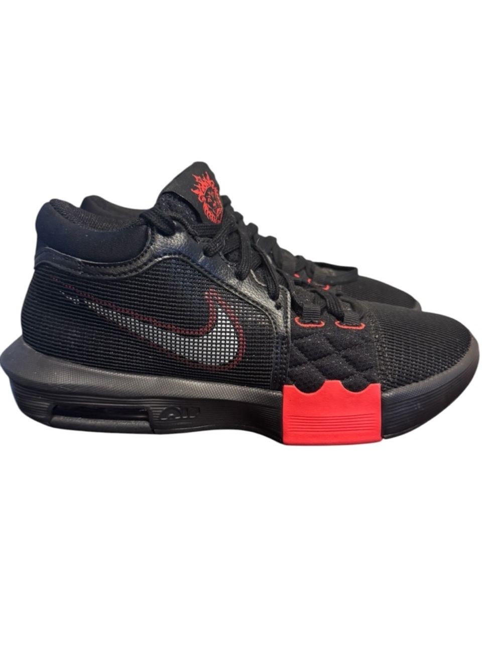 NIKE LeBron Witness VIII 8 Basketball Sneakers Shoes Mid Men's 8.5 FB2239-00